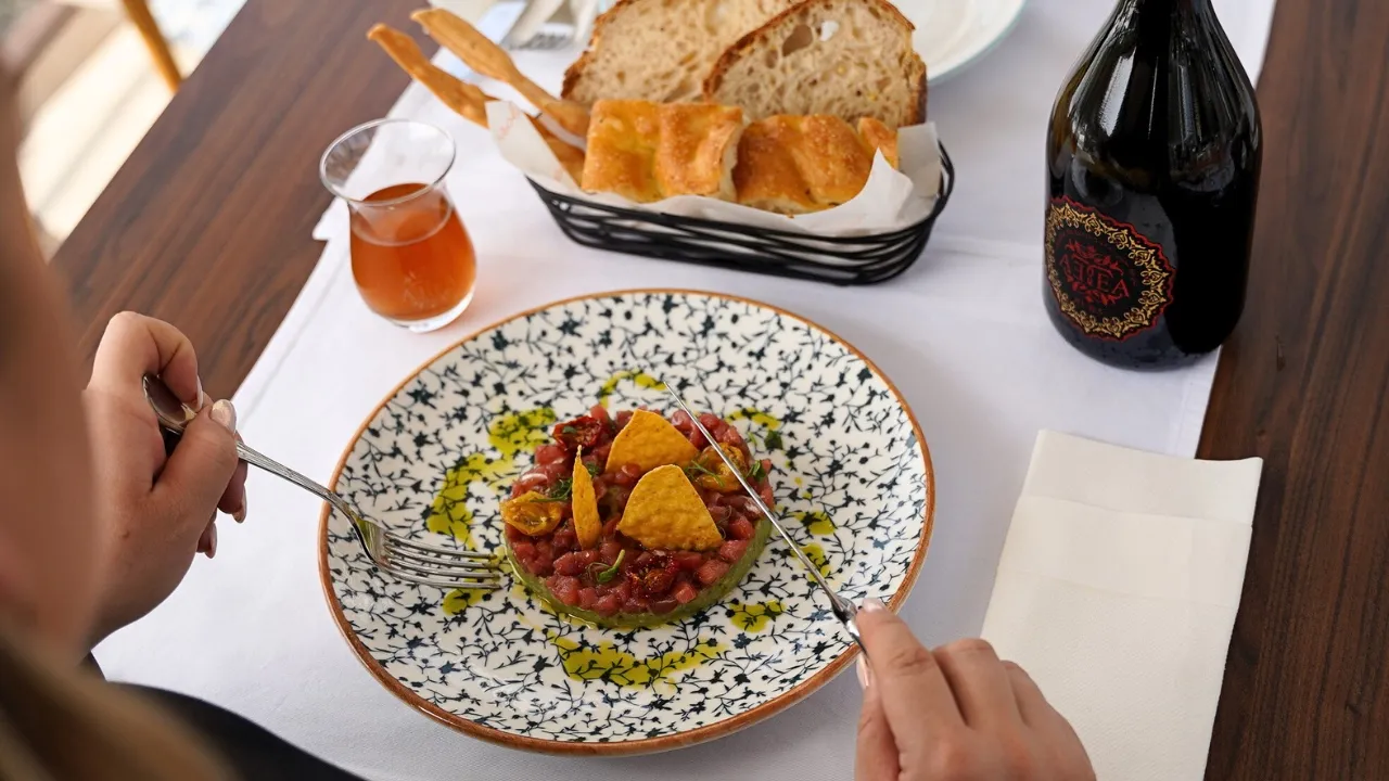 Why Restaurants Need Mindful Menus for Higher ROI - AETEA